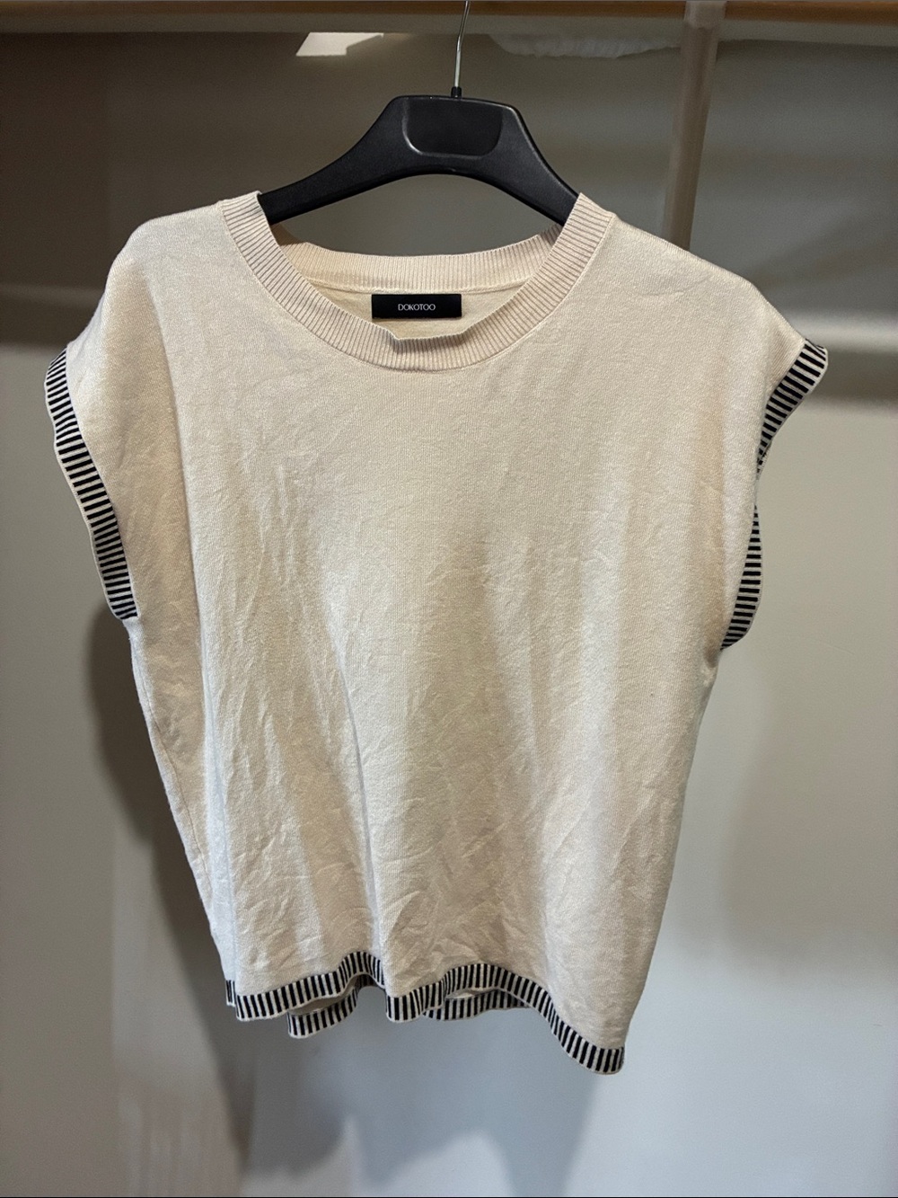Cream Knit Sleeveless sweater with Stripe Trim